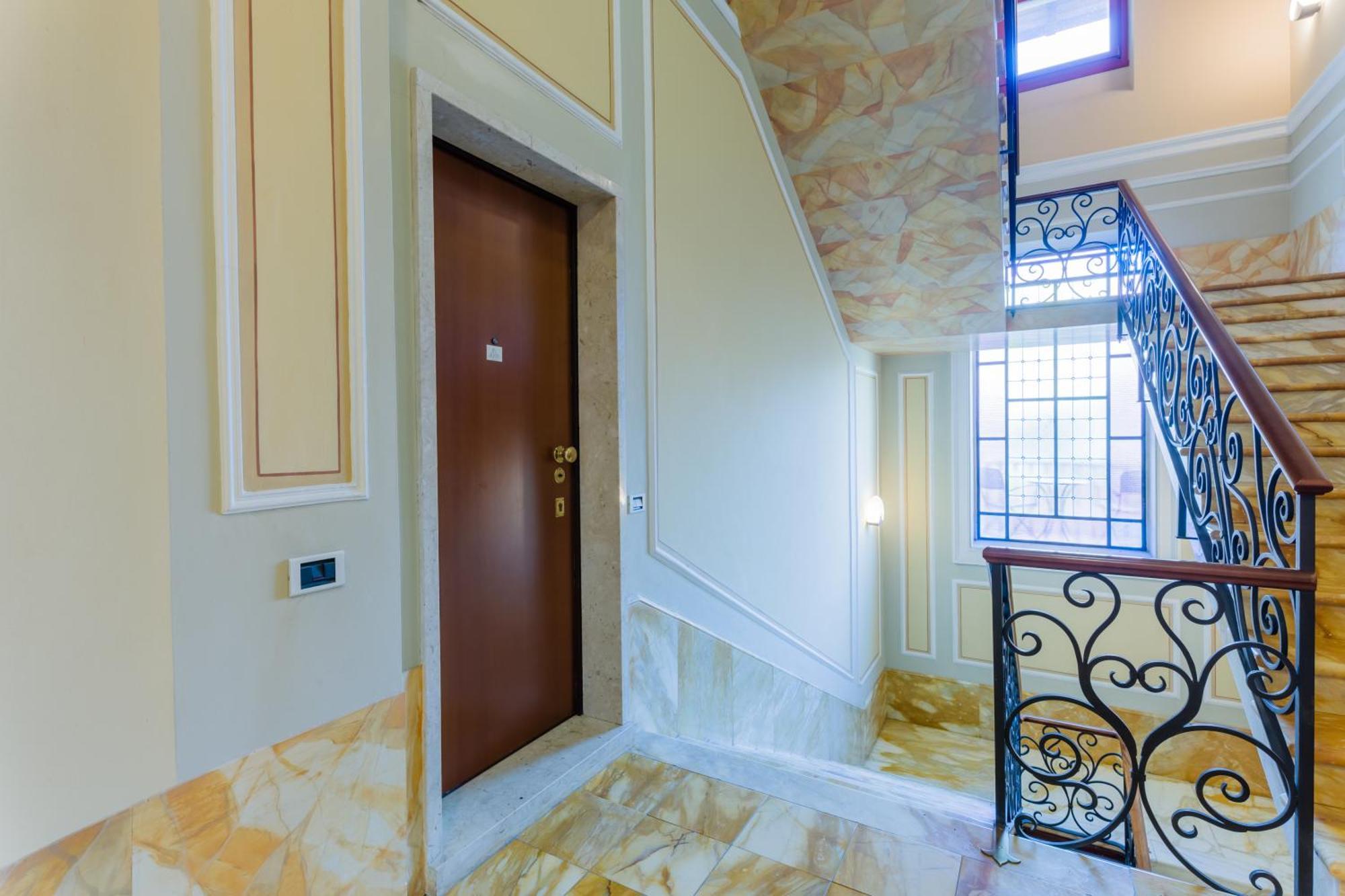 Regal Villa With Como Lake View And Free Parking Белладжо Экстерьер фото